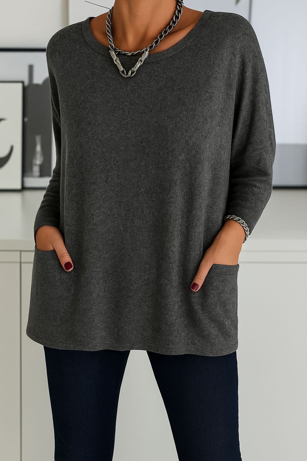Thelma – Flowing Soft Top for Everyday Elegance