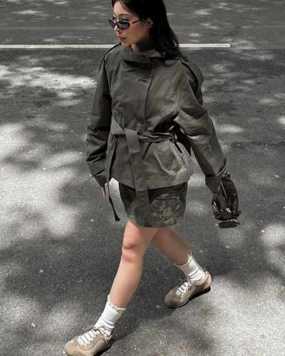 Millie – Cropped Trench Coat for Effortless Autumn Elegance