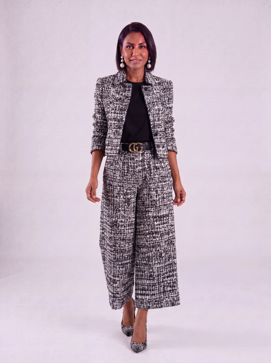 Lucia | Sophisticated and Versatile Set