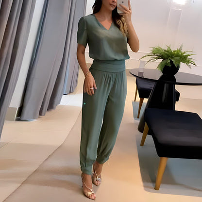 Stylish and Modern Blouse and Trousers Set for Women